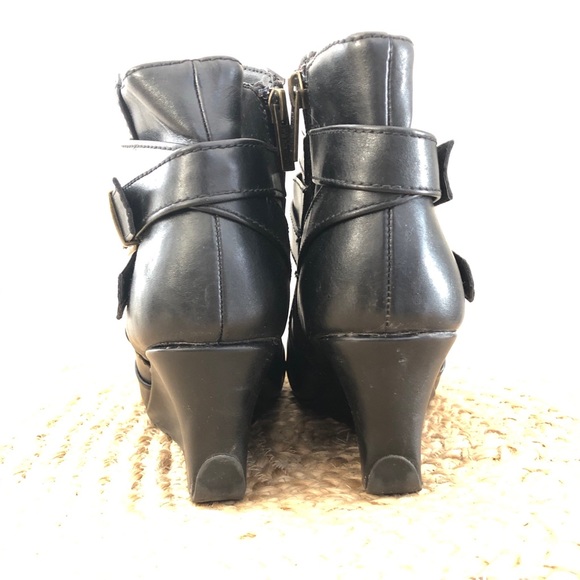 Kenneth Cole wedge ankle boots - Picture 3 of 8